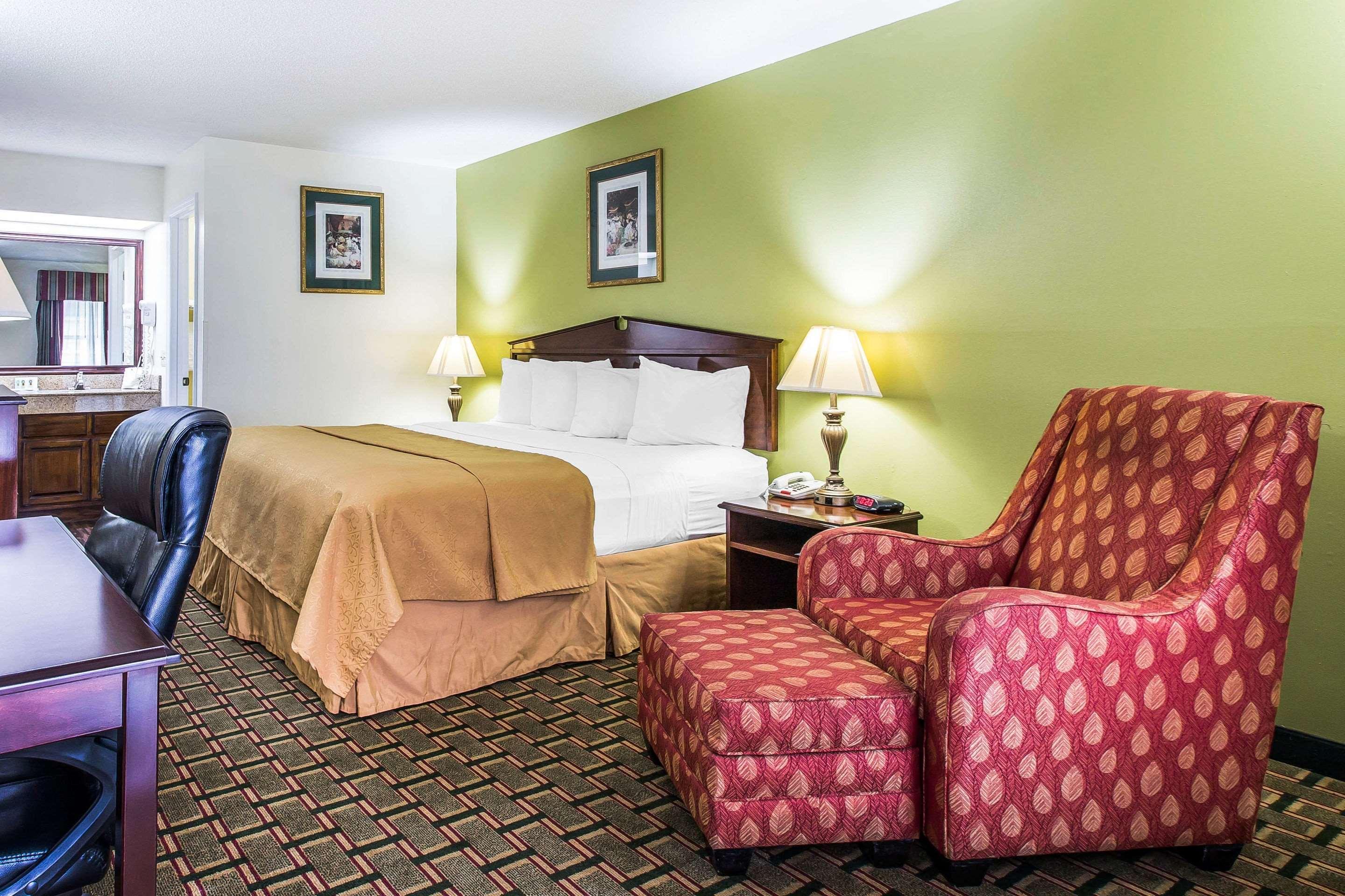 Quality Inn Eastman Exterior photo
