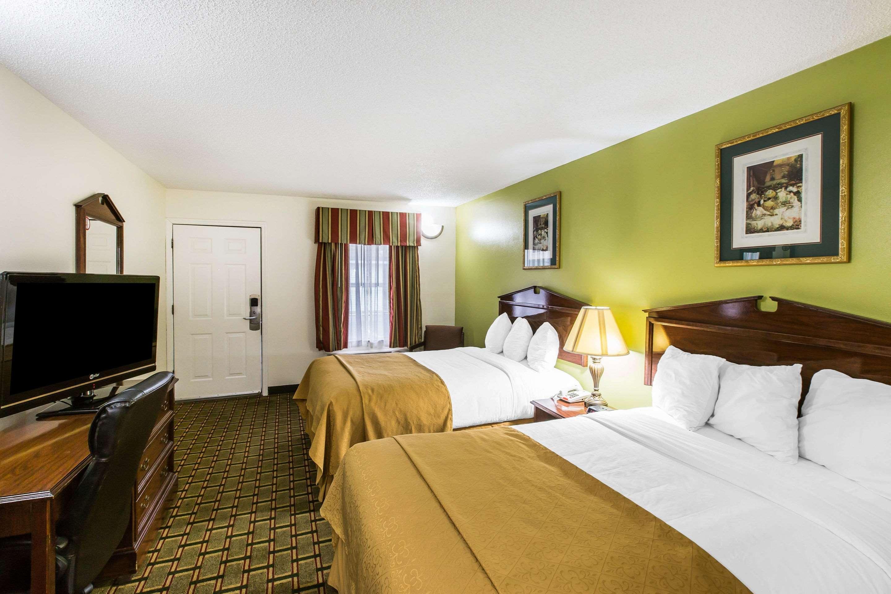 Quality Inn Eastman Exterior photo