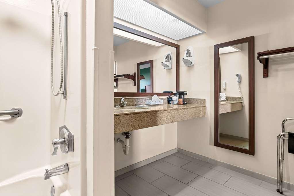 Quality Inn Eastman Room photo